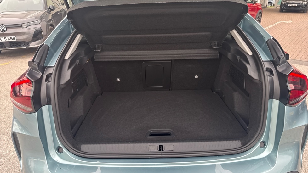 Citroen C4 1.2 PureTech [130] Shine Plus 5dr Auto Petrol Hatchback - Image 4