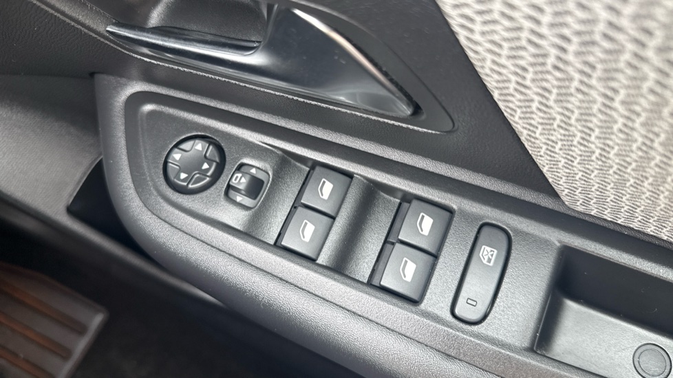 Citroen C4 1.2 PureTech [130] Shine Plus 5dr Auto Petrol Hatchback - Image 22