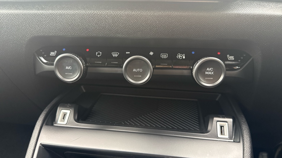 Citroen C4 1.2 PureTech [130] Shine Plus 5dr Auto Petrol Hatchback - Image 26