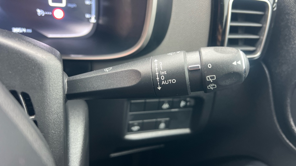 Citroen C5 Aircross 1.5 BlueHDi 130 Flair 5dr Diesel Hatchback - Image 27