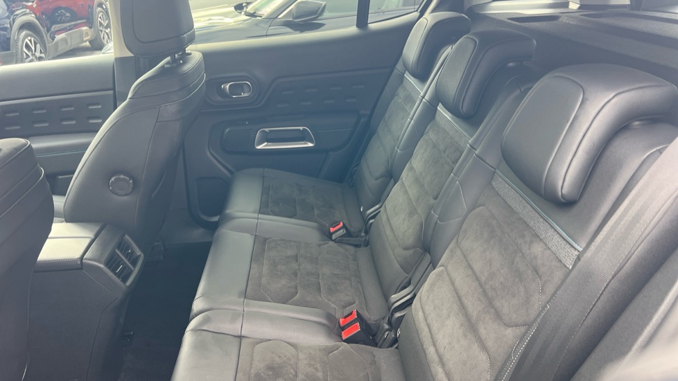 Citroen C5 Aircross 1.5D Max Edition 5dr Auto Diesel Hatchback - Image 16