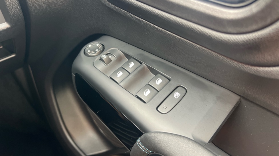 Citroen C5 Aircross 1.5D Max Edition 5dr Auto Diesel Hatchback - Image 32