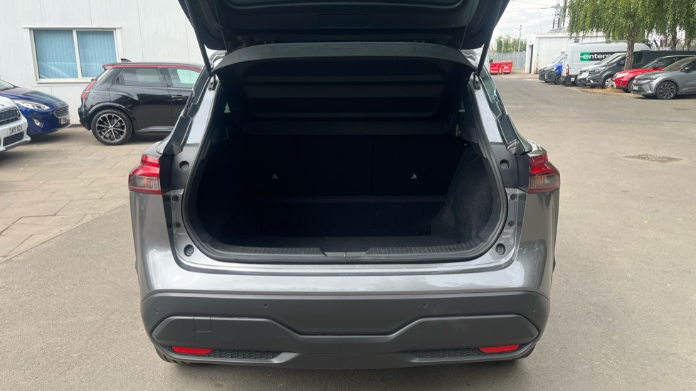 Nissan Qashqai 1.3 DiG-T MH 158 Acenta Premium 5dr Xtronic Petrol Hatchback - Image 4