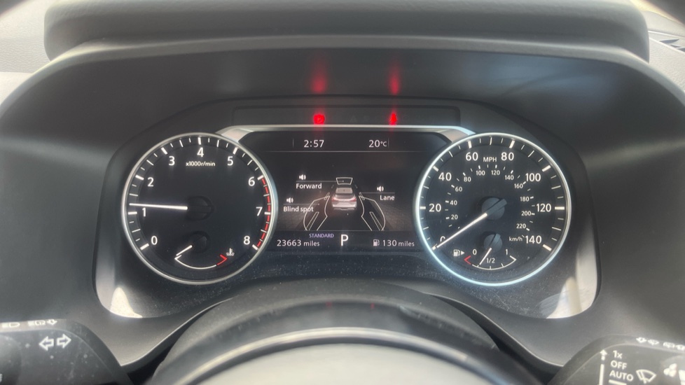 Nissan Qashqai 1.3 DiG-T MH 158 Acenta Premium 5dr Xtronic Petrol Hatchback - Image 18