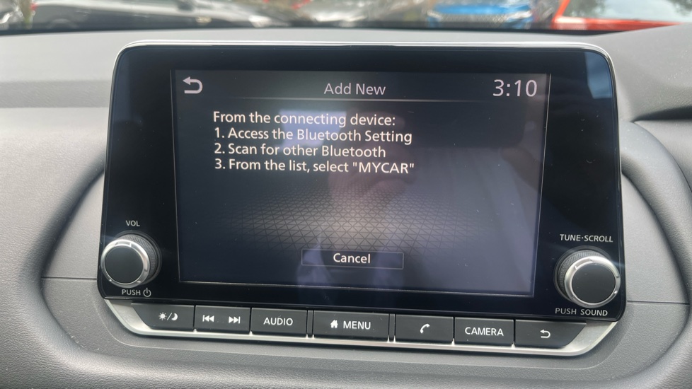 Nissan Qashqai 1.3 DiG-T MH Acenta Premium 5dr Petrol Hatchback - Image 21