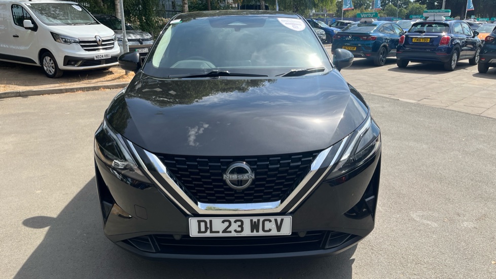 Nissan Qashqai 1.3 DiG-T MH 158 Acenta Premium 5dr Xtronic Petrol Hatchback - Image 8