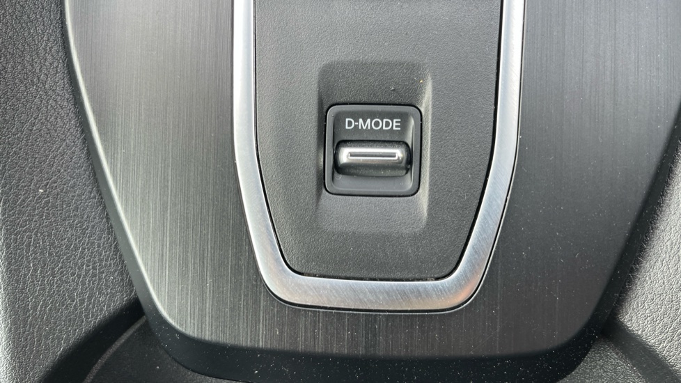 Nissan Qashqai 1.3 DiG-T MH 158 Acenta Premium 5dr Xtronic Petrol Hatchback - Image 28
