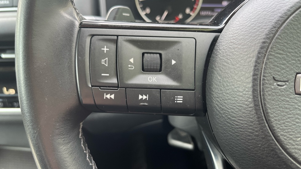 Nissan Qashqai 1.3 DiG-T MH 158 Acenta Premium 5dr Xtronic Petrol Hatchback - Image 29
