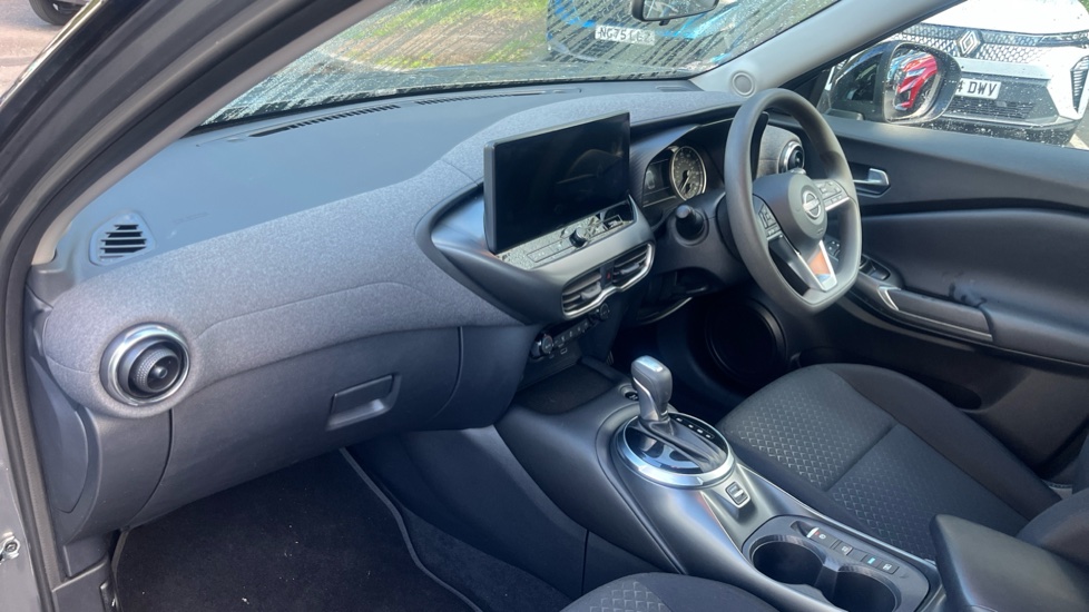 Nissan Juke 1.6 Hybrid Acenta Premium 5dr Auto Hybrid Hatchback - Image 9