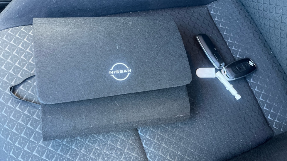 Nissan Juke 1.6 Hybrid Acenta Premium 5dr Auto Hybrid Hatchback - Image 19