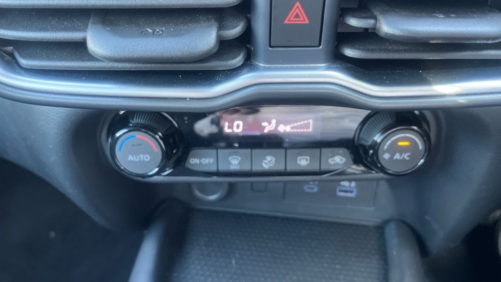 Nissan Juke 1.6 Hybrid Acenta Premium 5dr Auto Hybrid Hatchback - Image 28
