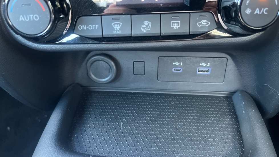 Nissan Juke 1.6 Hybrid Acenta Premium 5dr Auto Hybrid Hatchback - Image 29