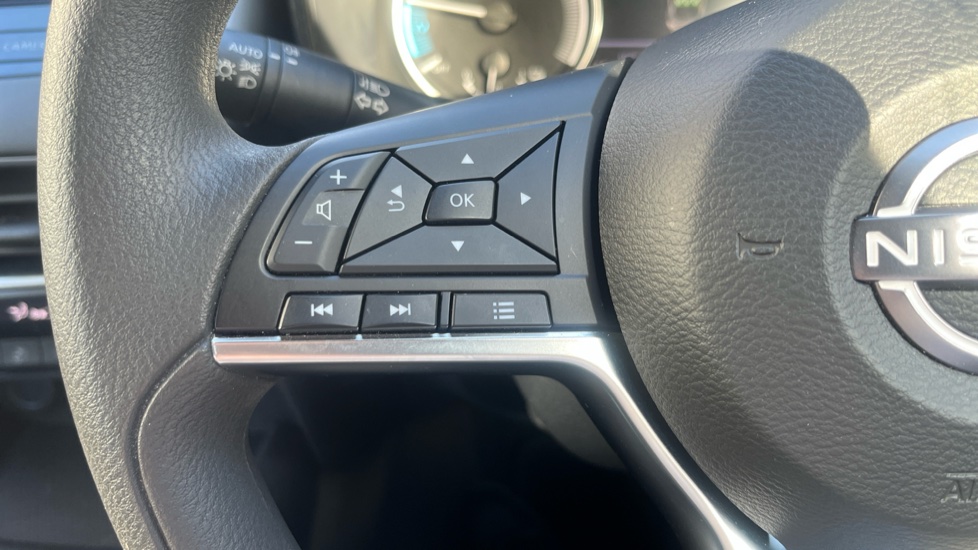Nissan Juke 1.6 Hybrid Acenta Premium 5dr Auto Hybrid Hatchback - Image 33