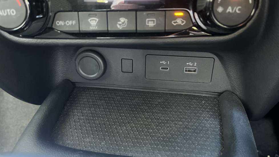 Nissan Juke 1.6 Hybrid Acenta Premium 5dr Auto Hybrid Hatchback - Image 27