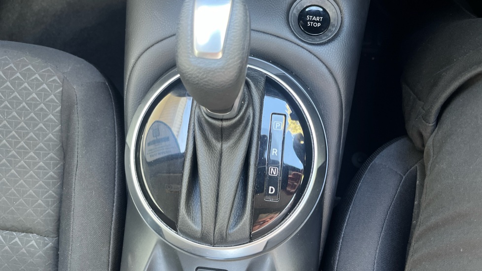 Nissan Juke 1.6 Hybrid Acenta Premium 5dr Auto Hybrid Hatchback - Image 28