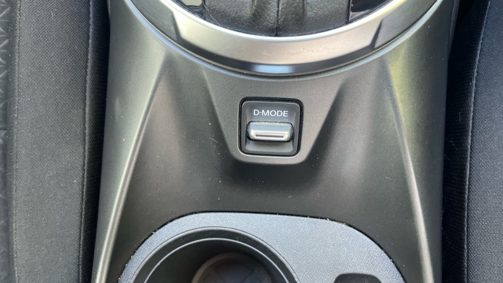 Nissan Juke 1.6 Hybrid Acenta Premium 5dr Auto Hybrid Hatchback - Image 29