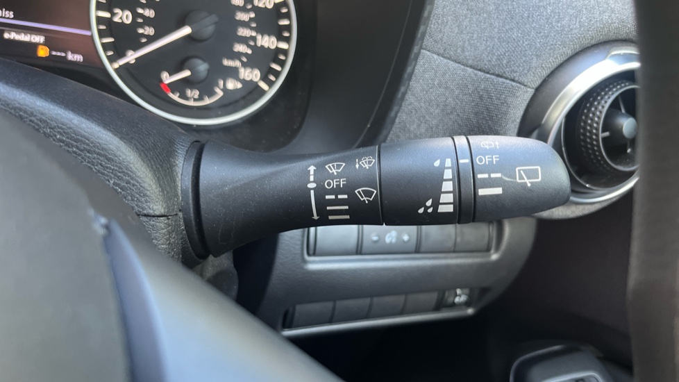 Nissan Juke 1.6 Hybrid Acenta Premium 5dr Auto Hybrid Hatchback - Image 34