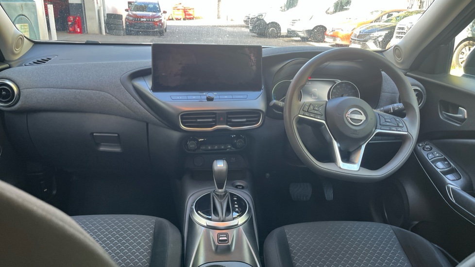 Nissan Juke 1.6 Hybrid Acenta Premium 5dr Auto Hybrid Hatchback - Image 10