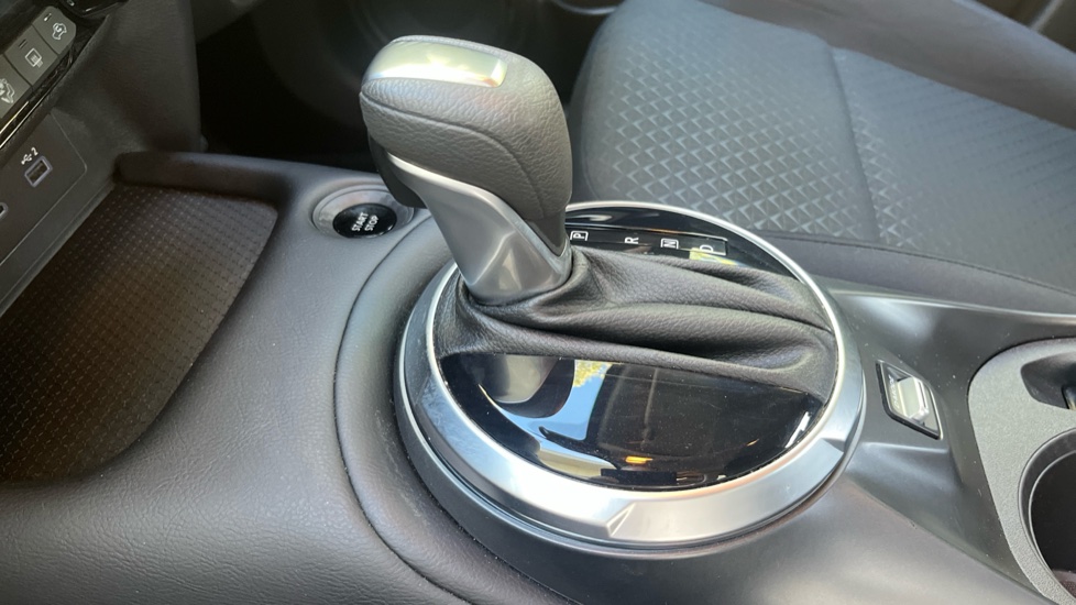 Nissan Juke 1.6 Hybrid Acenta Premium 5dr Auto Hybrid Hatchback - Image 13
