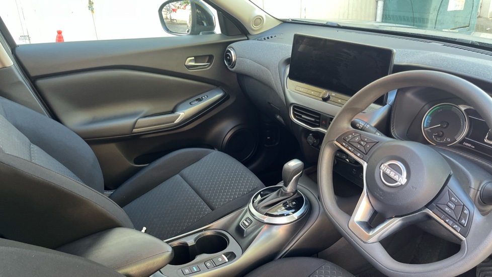 Nissan Juke 1.6 Hybrid Acenta Premium 5dr Auto Hybrid Hatchback - Image 14