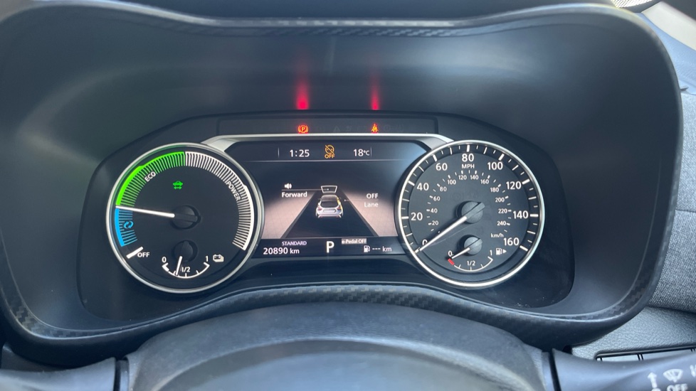 Nissan Juke 1.6 Hybrid Acenta Premium 5dr Auto Hybrid Hatchback - Image 18