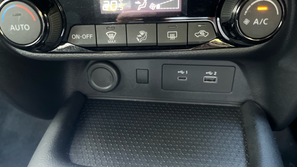 Nissan Juke 1.6 Hybrid Acenta Premium 5dr Auto Hybrid Hatchback - Image 27
