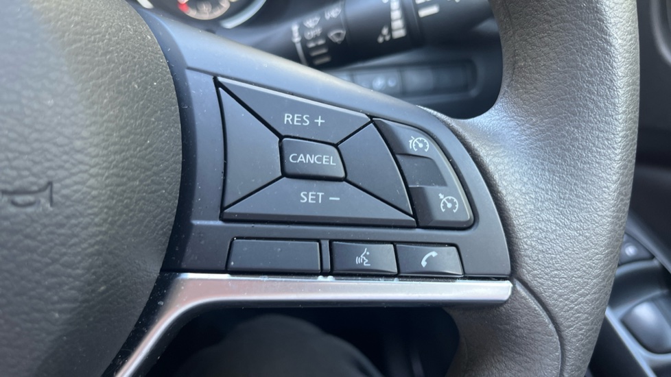 Nissan Juke 1.6 Hybrid Acenta Premium 5dr Auto Hybrid Hatchback - Image 33