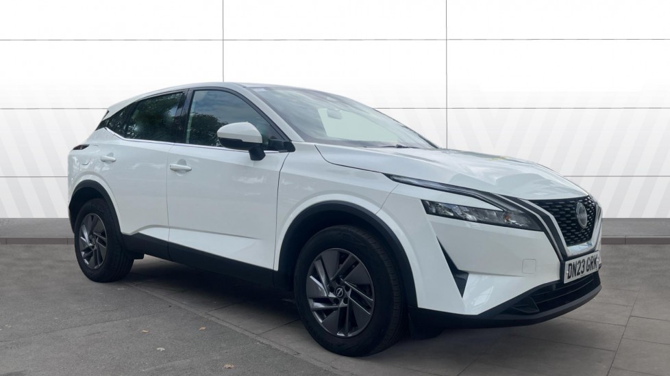 Nissan Qashqai 1.3 DiG-T MH Acenta Premium 5dr Petrol Hatchback - Image 1