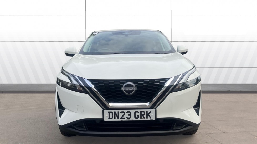 Nissan Qashqai 1.3 DiG-T MH Acenta Premium 5dr Petrol Hatchback - Image 3
