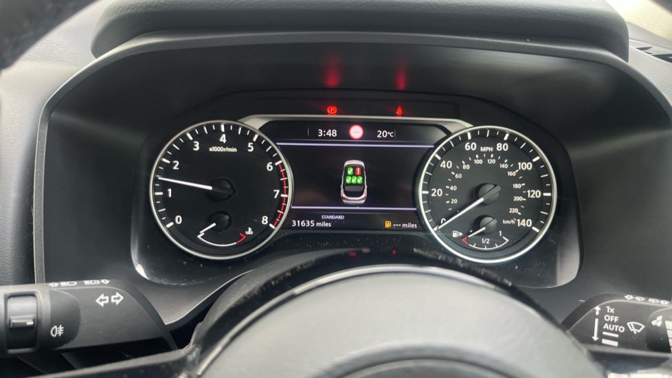 Nissan Qashqai 1.3 DiG-T MH Acenta Premium 5dr Petrol Hatchback - Image 18