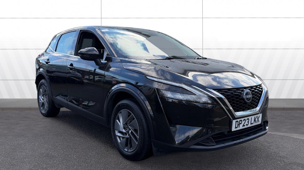 Nissan Qashqai 1.3 DiG-T MH Acenta Premium 5dr Petrol Hatchback - Image 1