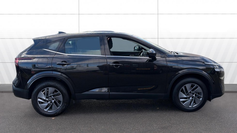 Nissan Qashqai 1.3 DiG-T MH Acenta Premium 5dr Petrol Hatchback - Image 5