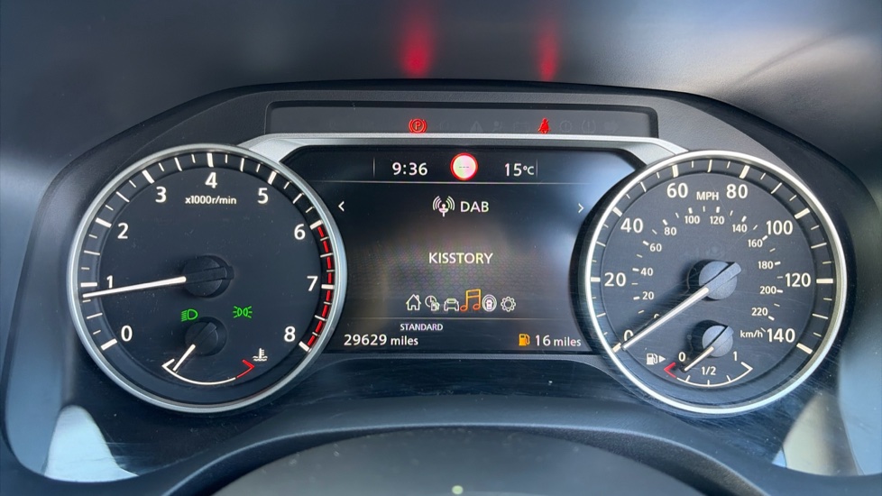 Nissan Qashqai 1.3 DiG-T MH Acenta Premium 5dr Petrol Hatchback - Image 24