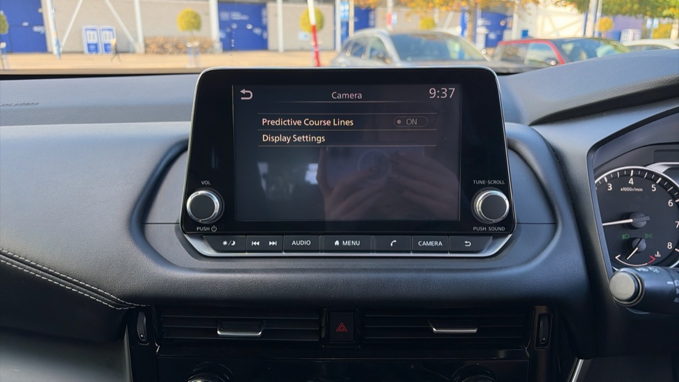 Nissan Qashqai 1.3 DiG-T MH Acenta Premium 5dr Petrol Hatchback - Image 34