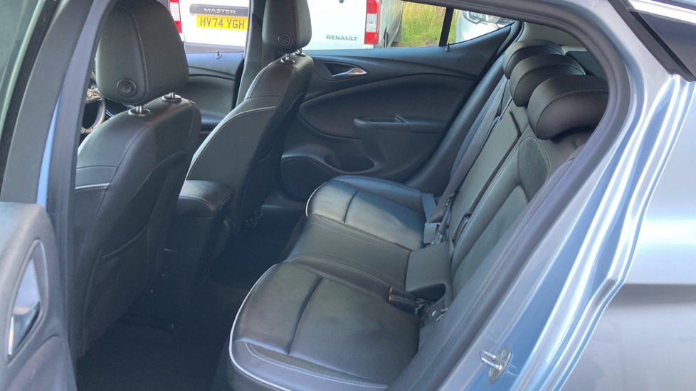 Vauxhall Astra 1.4T 16V 150 Elite Nav 5dr Petrol Hatchback - Image 16