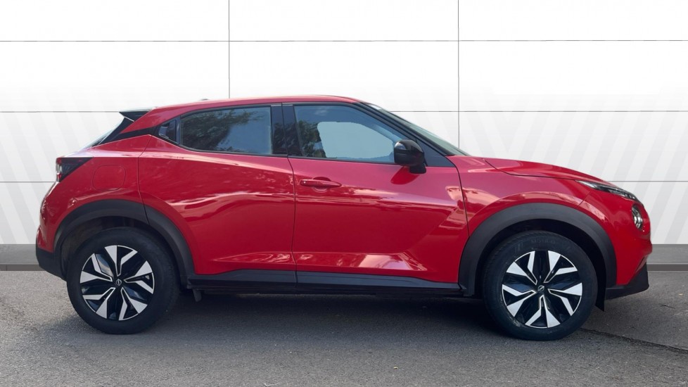 Nissan Juke 1.0 DiG-T 114 Acenta 5dr DCT Petrol Hatchback - Image 5