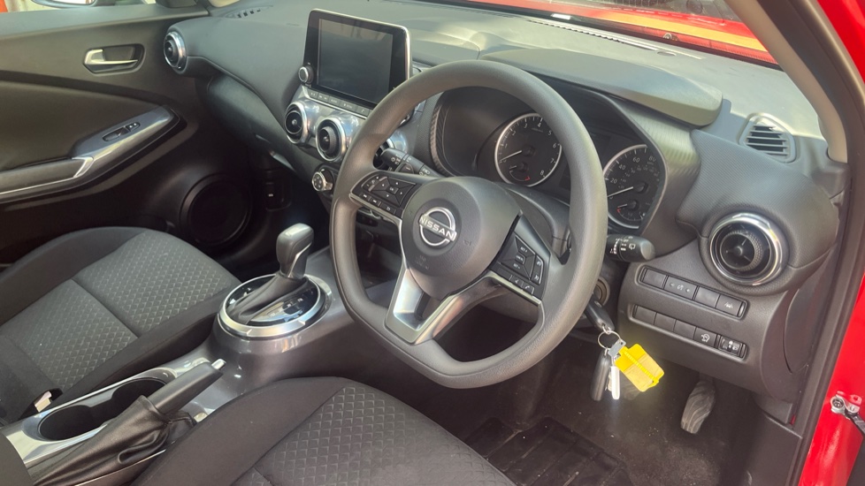 Nissan Juke 1.0 DiG-T 114 Acenta 5dr DCT Petrol Hatchback - Image 11