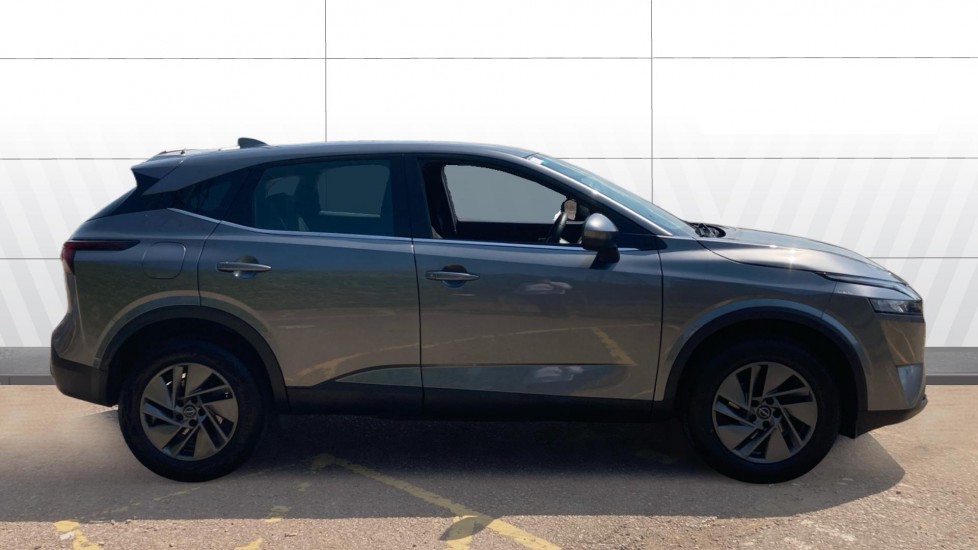 Nissan Qashqai 1.3 DiG-T MH 158 Acenta Premium 5dr Xtronic Petrol Hatchback - Image 5