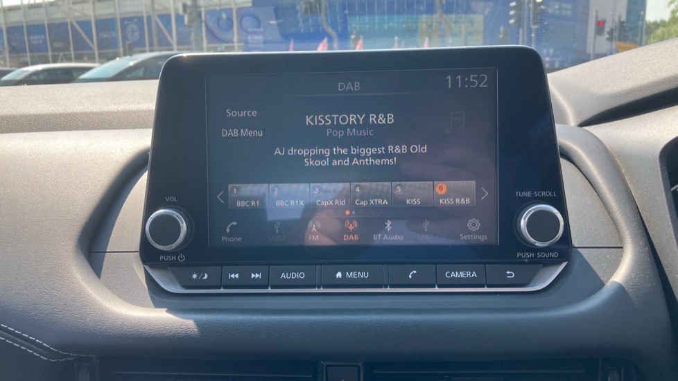 Nissan Qashqai 1.3 DiG-T MH 158 Acenta Premium 5dr Xtronic Petrol Hatchback - Image 12