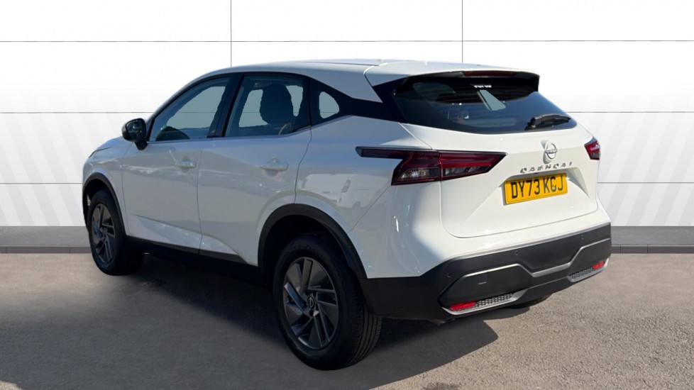 Nissan Qashqai 1.3 DiG-T MH 158 Acenta Premium 5dr Xtronic Petrol Hatchback - Image 2