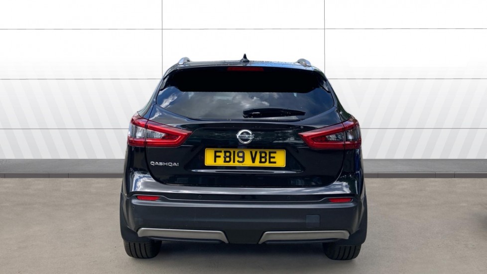 Nissan Qashqai 1.3 DiG-T N-Connecta 5dr Petrol Hatchback - Image 6