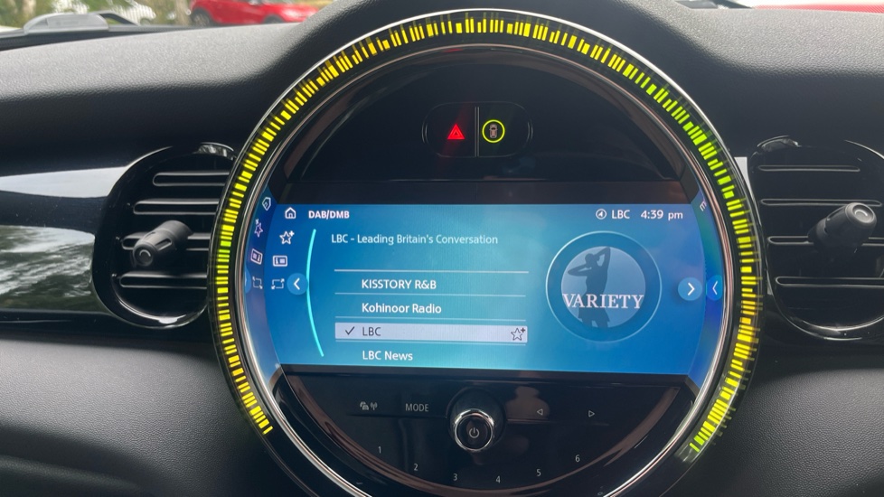 MINI Hatchback 135kW Cooper S Level 2 33kWh 3dr Auto Electric Hatchback - Image 12