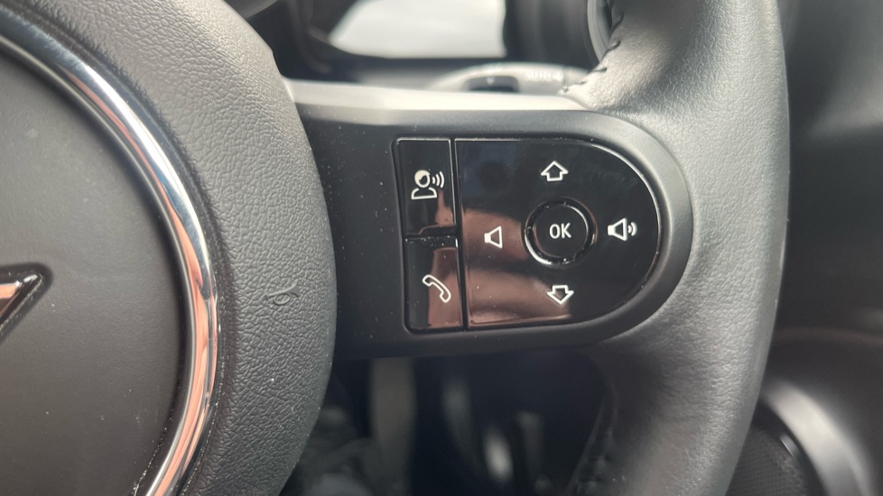 MINI Hatchback 135kW Cooper S Level 2 33kWh 3dr Auto Electric Hatchback - Image 31