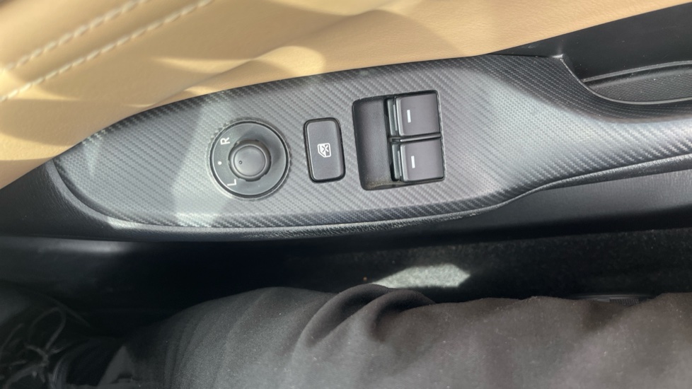 Mazda MX-5 2.0 Sport Nav 2dr Petrol Convertible - Image 29