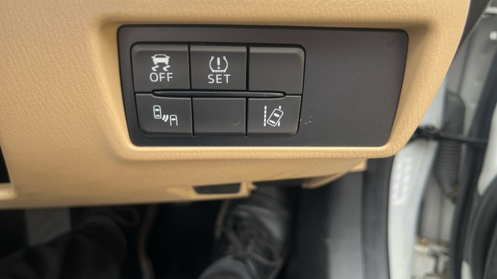 Mazda MX-5 2.0 Sport Nav 2dr Petrol Convertible - Image 30
