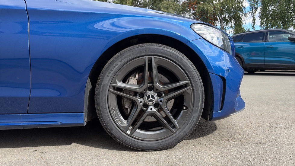 Mercedes-Benz C-Class C220d AMG Line Edition Premium 2dr 9G-Tronic Diesel Coupe - Image 8
