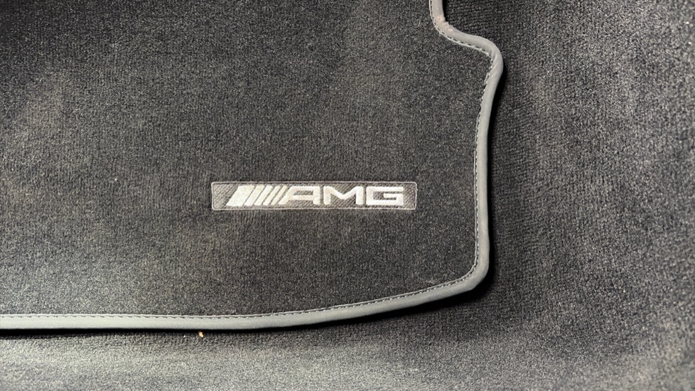 Mercedes-Benz C-Class C220d AMG Line Edition Premium 2dr 9G-Tronic Diesel Coupe - Image 16