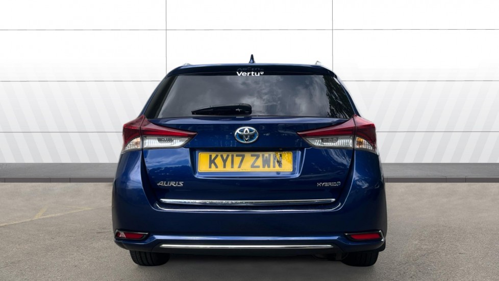 Toyota Auris 1.8 Hybrid Design TSS 5dr CVT Hybrid Estate - Image 6