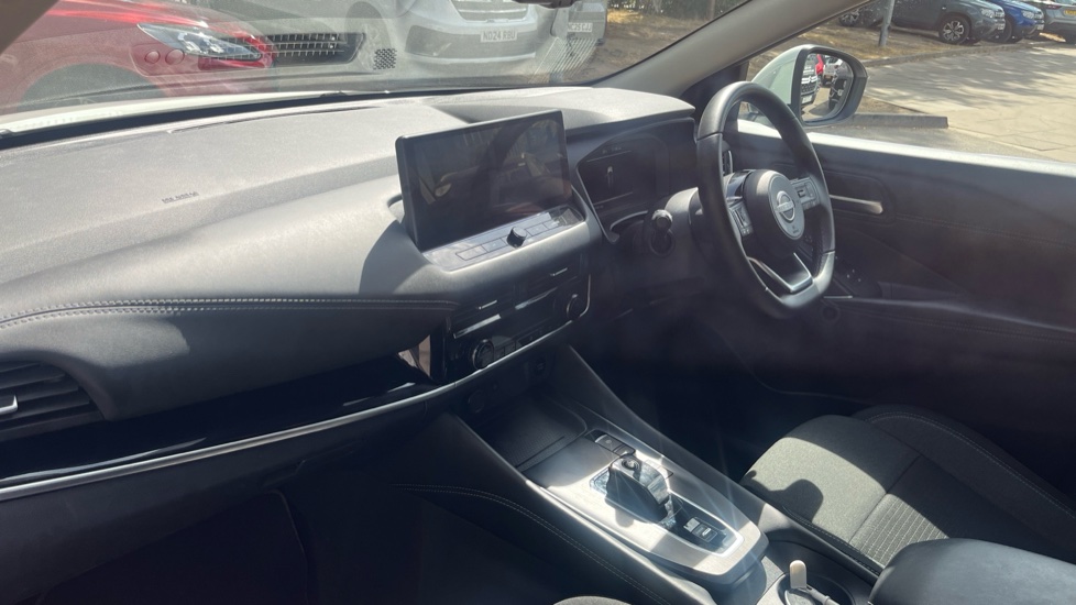 Nissan Qashqai 1.5 E-Power N-Connecta 5dr Auto Hybrid Hatchback - Image 9