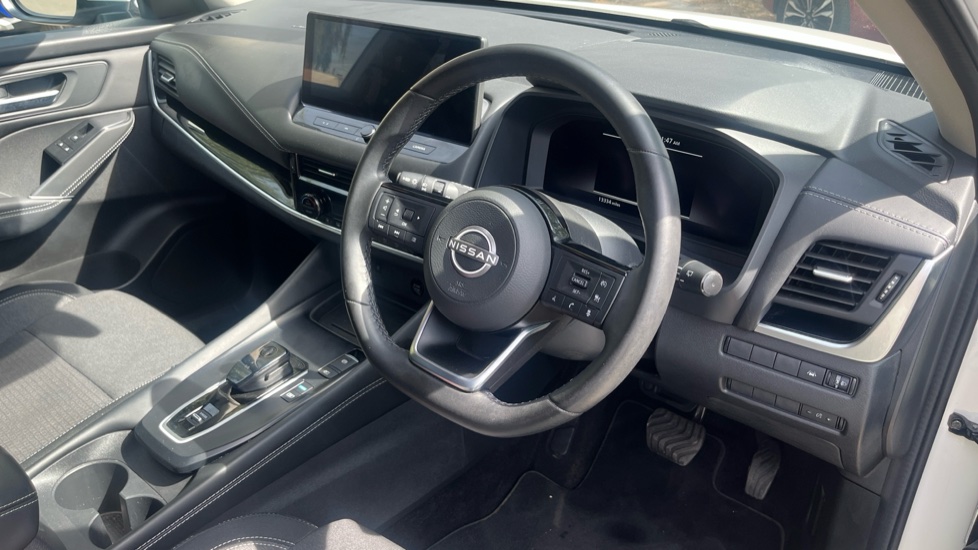 Nissan Qashqai 1.5 E-Power N-Connecta 5dr Auto Hybrid Hatchback - Image 11